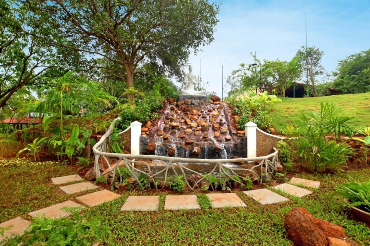 Mercure Goa Devaaya Resort Malar Eksteriør billede